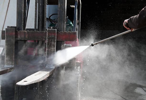 Professional Pressure Washing Services in Oakland, IA